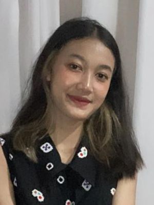 Elisabeth, 23