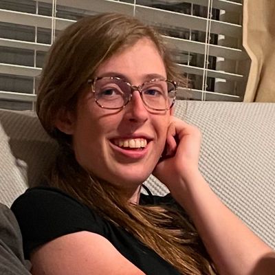 Mary Cate, 22