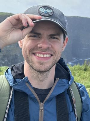 Thomas, 29