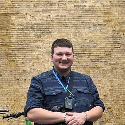 Andrew, 29