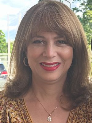 Juana, 49