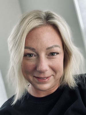 Amanda, 41