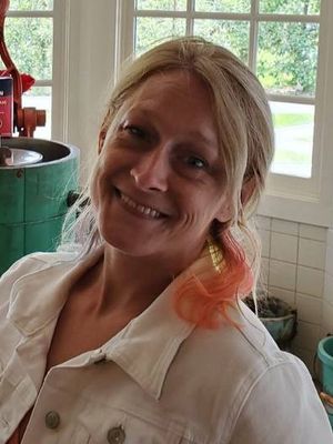 Beatrice, 51