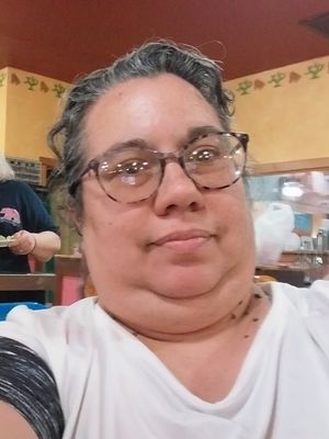 Pauline, 52