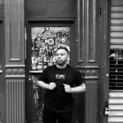 Eduardo, 32