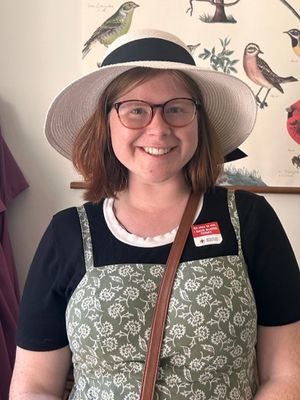 Frances, 28