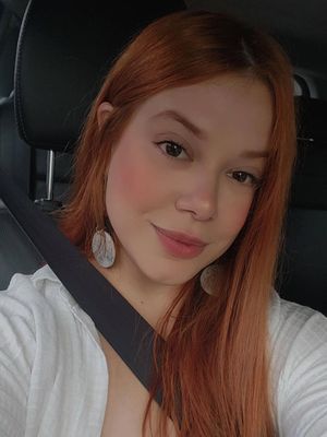 Luana, 29