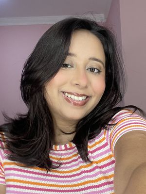 Giovana, 26