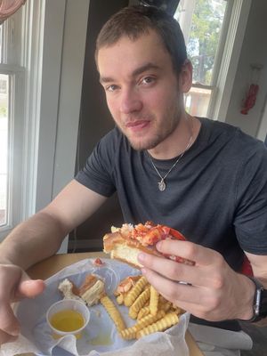Frankie, 24
