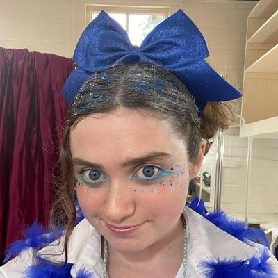 Sarah Beth, 20