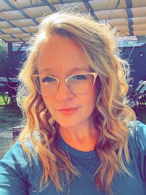 Gracie, 38