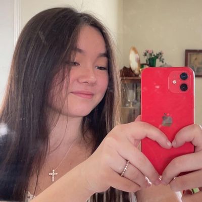 Ava, 19