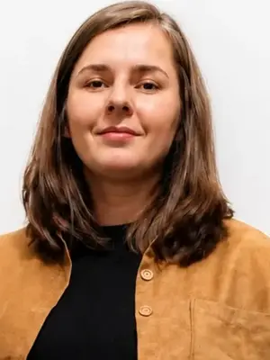 Sofia, 35