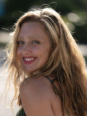 Emma, 29