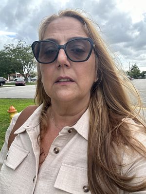 Tania, 55