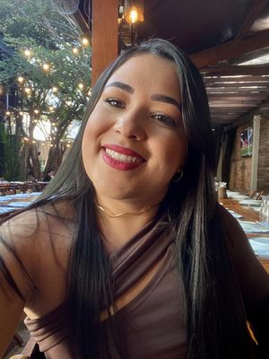 Kelly, 32