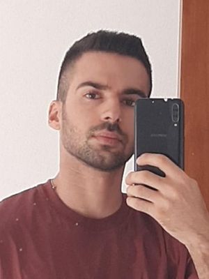 Tiago, 25