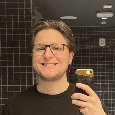 Kyle, 32