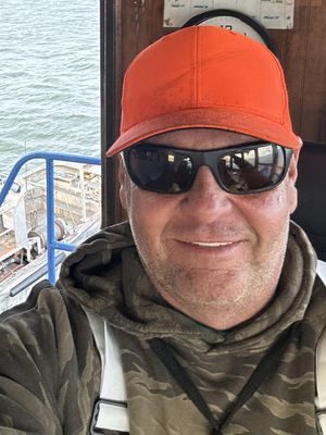 Jonathan, 50