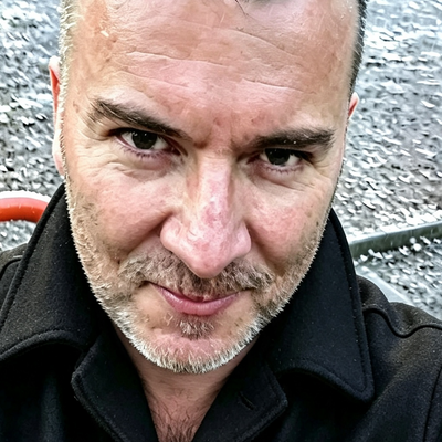 Julio, 49