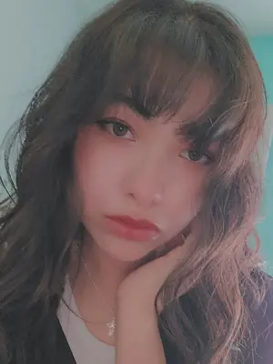 Fatima, 21