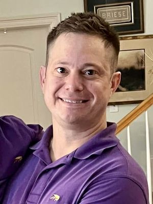 Jonathan, 41