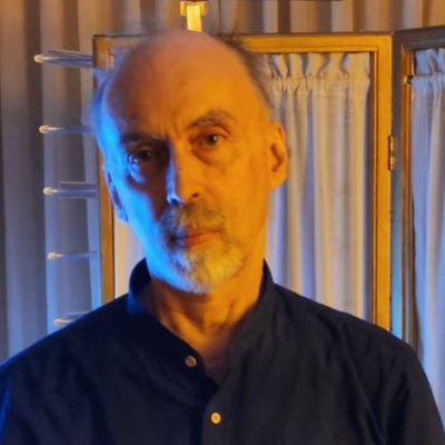 Daniel, 70