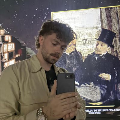 Brett, 25