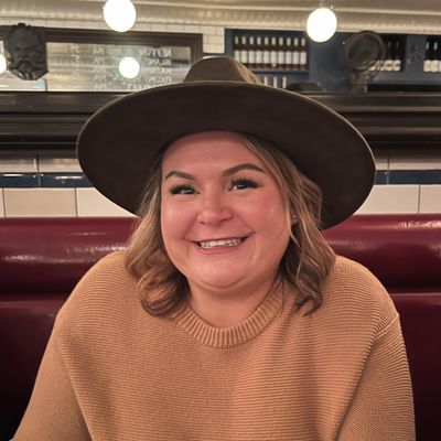 Kaitlen, 36