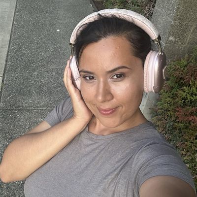 Camille, 29