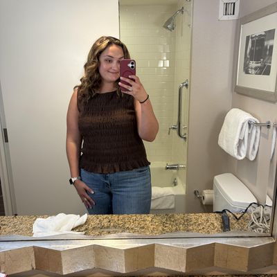 Mackenzie, 24