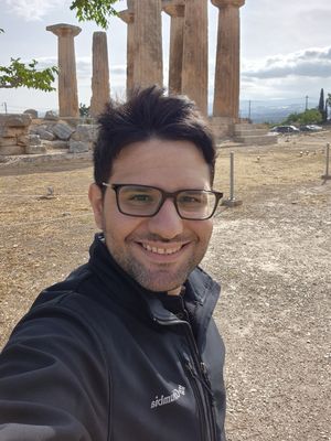 Tony, 36