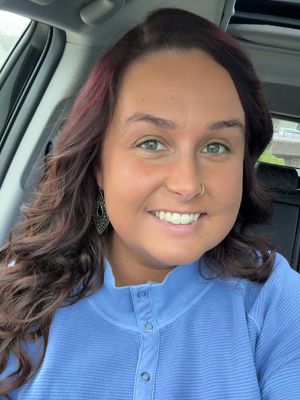 Desiree, 28
