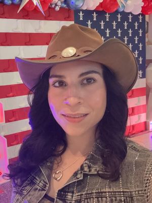 Gaby, 38