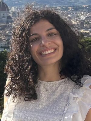 Elena, 28