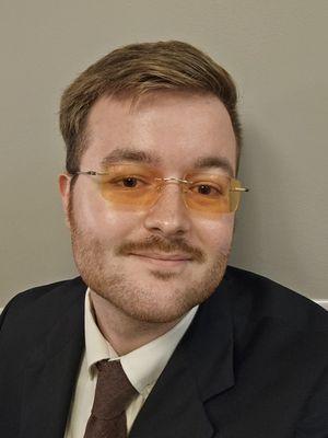 Max, 22