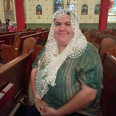 Elizabeth, 26