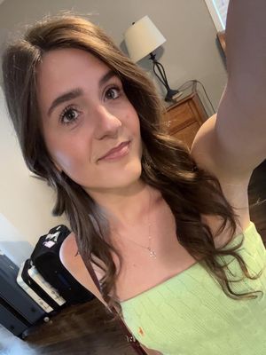 Natalia, 21
