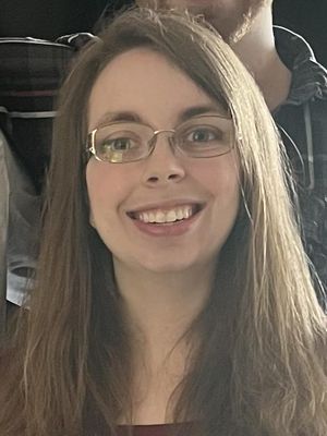 Danielle, 32