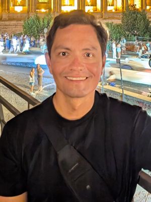 Everardo, 38