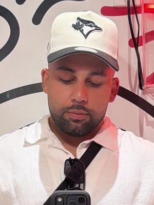 Sam, 24