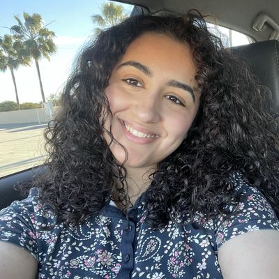 Nicole, 21