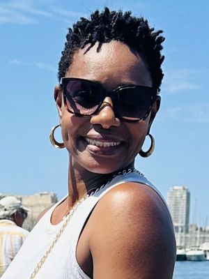 Anne Sophie, 41