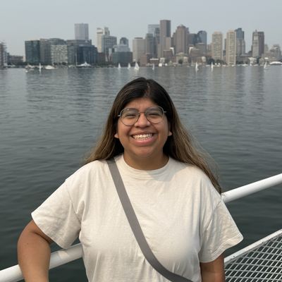 Jocelyn, 28