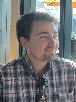 Andrew, 28