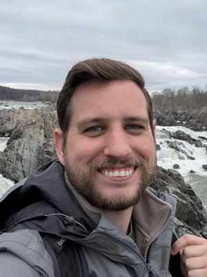 Kevin, 27