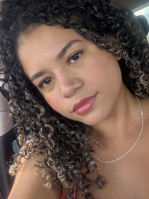 Beatriz, 29