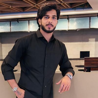 Abhi, 24