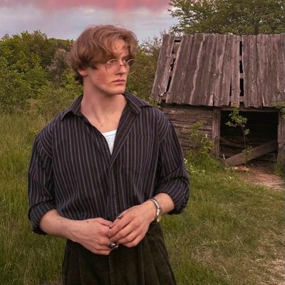 James, 23