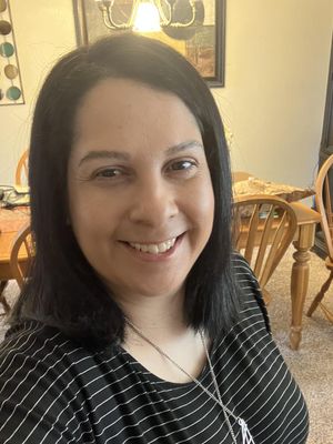 Lynn, 42